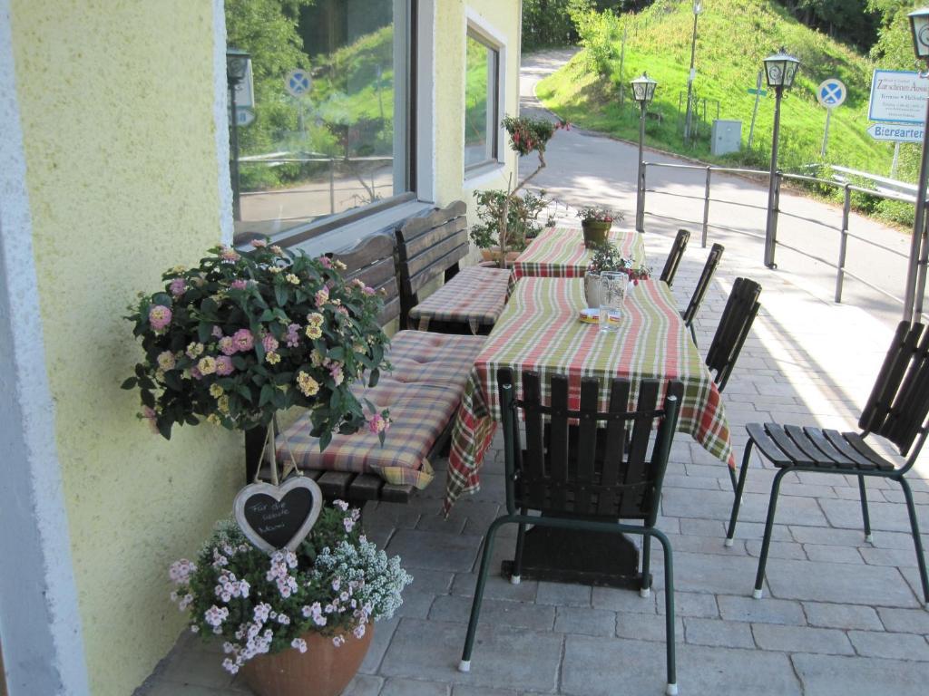 Hotel Zur Schoenen Aussicht Ubersee Exterior photo